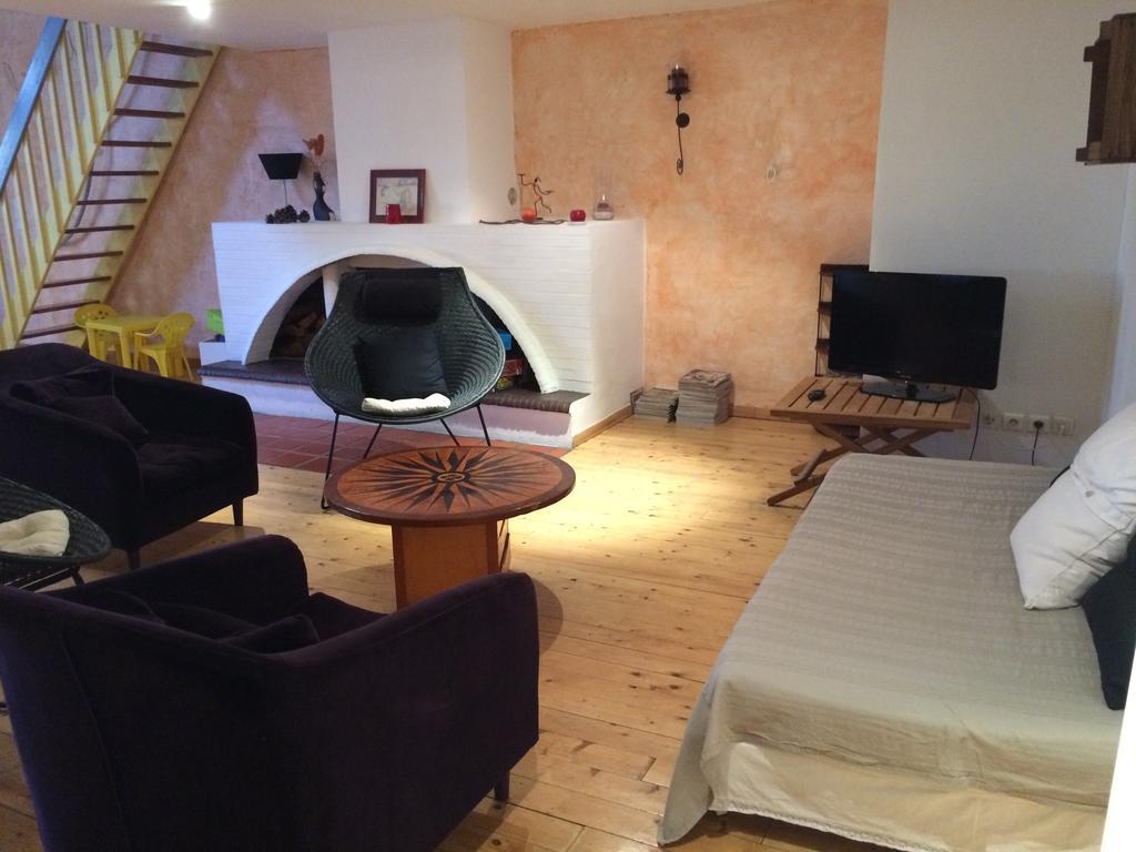 Duplex Avec Terrasse Tropezienne Apartment Pezenas Bagian luar foto